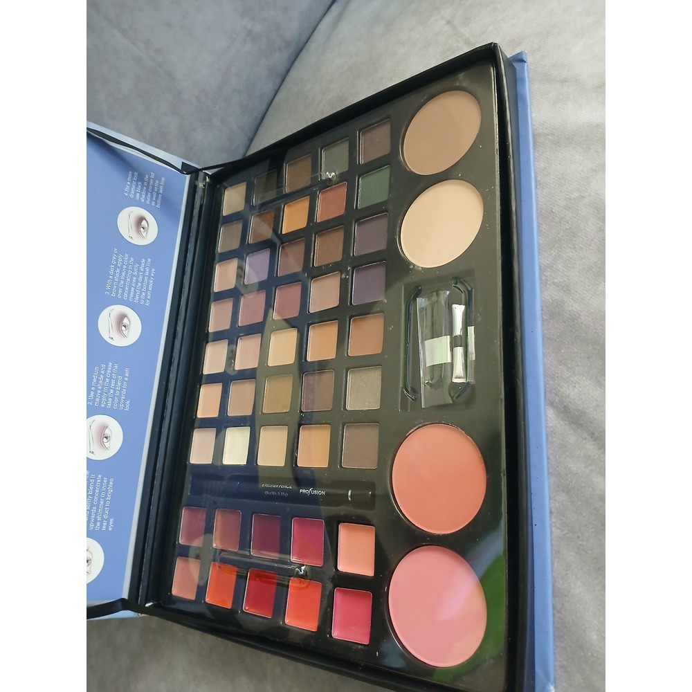 Profusion Treasure Box Beauty Collection Makeup Palette 35 Eyeshadows 10 Lip - Picture 5 of 7
